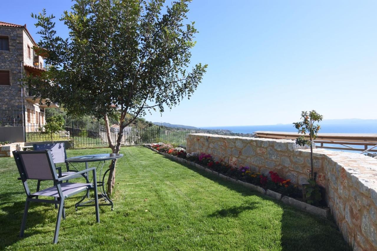 Villa Dafni - Infinite Sea Vistas With Private Pool كالاماتا المظهر الخارجي الصورة