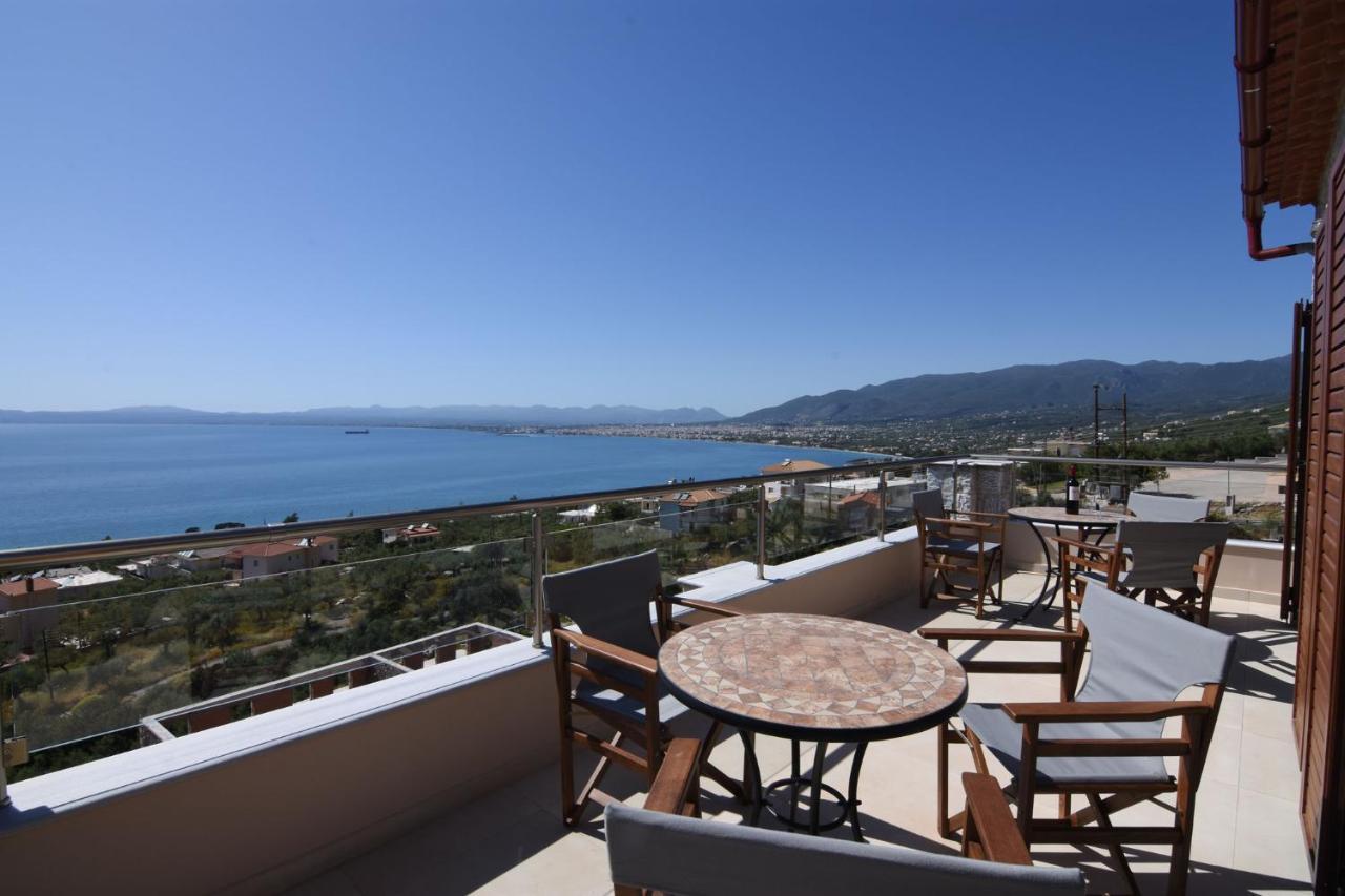 Villa Dafni - Infinite Sea Vistas With Private Pool كالاماتا المظهر الخارجي الصورة