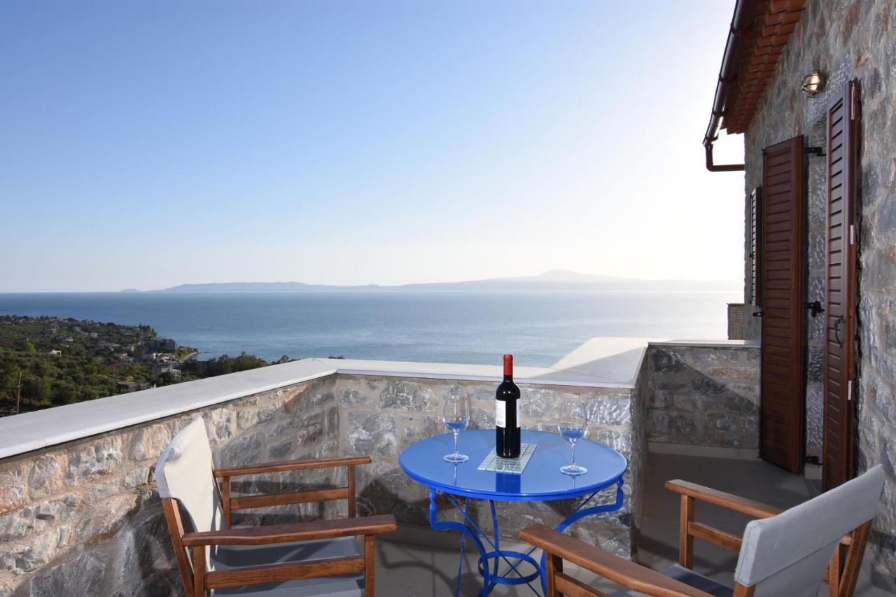 Villa Dafni - Infinite Sea Vistas With Private Pool كالاماتا المظهر الخارجي الصورة