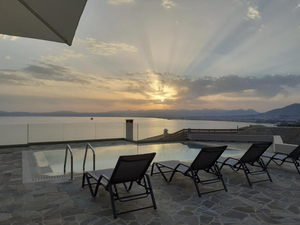 Villa Dafni - Infinite Sea Vistas With Private Pool كالاماتا المظهر الخارجي الصورة